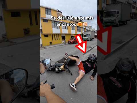 La MOTO me estaba DANDO poderes #humor #motos #risas #biker #bromas thumbnail