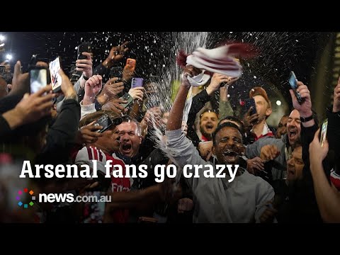 Arsenal fans go wild after securing Premier League victory thumbnail