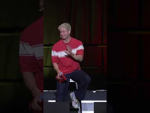 Singing in Singapore!! | Matt Rife crowdwork thumbnail