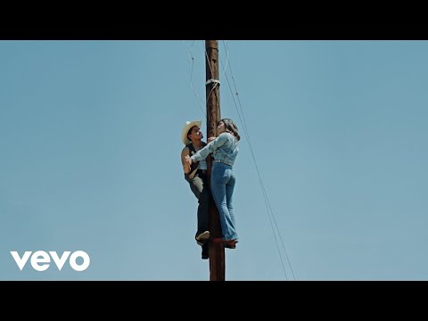 Christian Nodal - Amé (Video Oficial) thumbnail