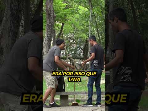 Colocou a vassoura e saiu ! ? thumbnail