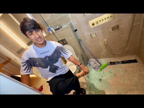 Sahil K Bathroom Ka Glass Tut Gaya 😲  thumbnail