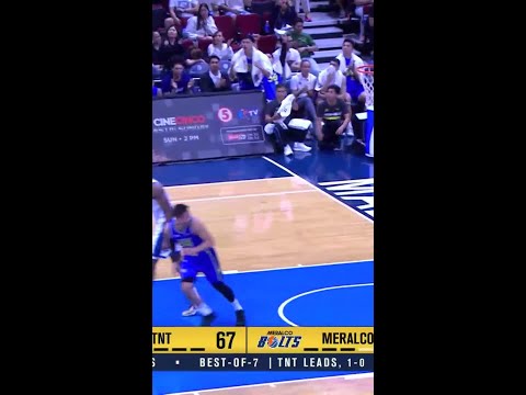 Pogoy BANNERS THE OFFENSE IN THE FINAL QUARTER for TNT vs Meralco | PBA Season 50 Commissioner’s Cup thumbnail