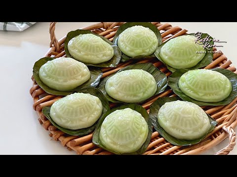 Angku Kueh with Mung Bean Paste ｜绿豆沙翡翠龟糕 thumbnail