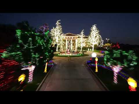 Jamie Foxx's House at Christmas thumbnail