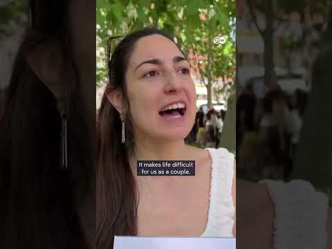 Spain: Thousands march against soaring rent prices | DW News thumbnail
