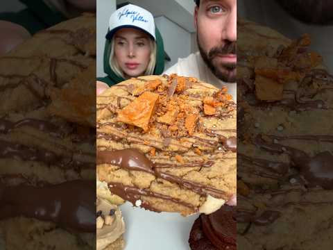 CRUMBL COOKIE REVIEW week 10/14 brownie, butterfinger, corn bread thumbnail