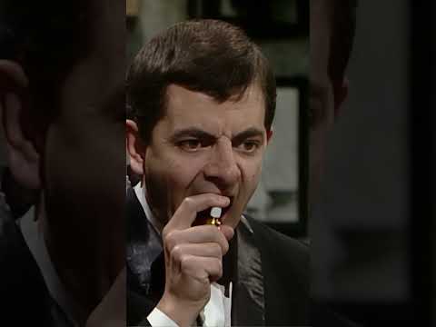 Oral Care Practice in the Wrong Place  #classicmrbean #britishcomedy #classicbean thumbnail