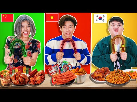 Thi Bẻ ĐỒ LONG ĐAO Ăn Đồ Ăn Cay Cổng Trường Các Nước! - Việt Nam VS Trung Quốc VS Hàn Quốc! thumbnail