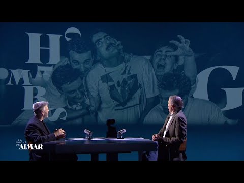 Juan y Medio recuerda su inesperada etapa de gira con 'Hombres G' - La Noche de Aimar thumbnail
