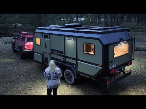 DEVASA OFFROAD ÇEKME KARAVANLA KAMP thumbnail