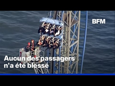 Les passagers de montagnes russes secourus à 30 mètres de hauteur thumbnail