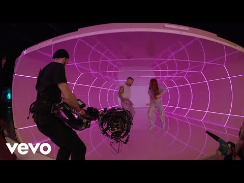Shakira, Rauw Alejandro - Te Felicito (Behind the Scenes) thumbnail