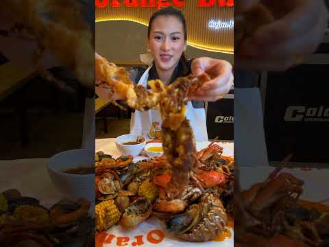 Try nyo na #TheOrangeBucket super sarap and super sulit!!!!!! Meron na din sila sa BGC! thumbnail
