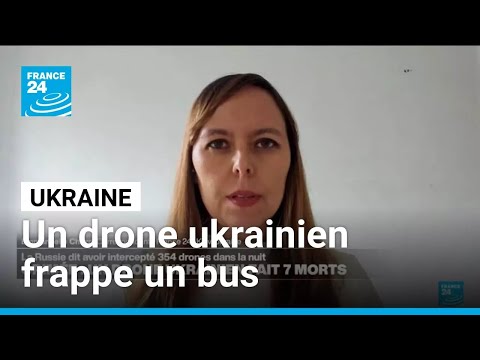 Un bus frappé par un drone ukrainien dans l'est du pays, sept personnes tuées • FRANCE 24 thumbnail