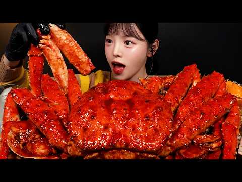 SUB)매운 대왕 불닭 킹크랩 먹방!🦀꽉 찬 속살에 역대급 맛있었던 게딱지밥으로 마무리! Giant Spicy Buldak King Crab Mukbang Asmr thumbnail