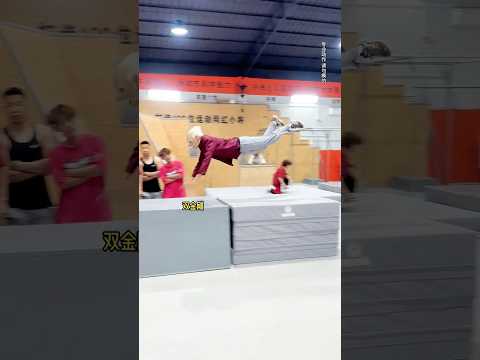 Solo với ông già thumbnail