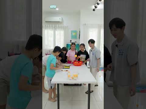 Vừa ghép tranh, vừa ném bóng, trò này xem ra không đơn giản thumbnail