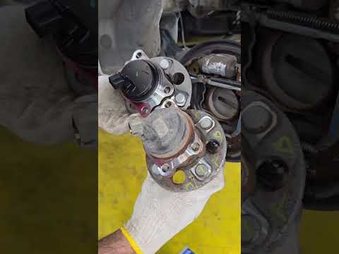 Ford edge power steering belt installation trick #automotive #garage #trick #mechanic thumbnail