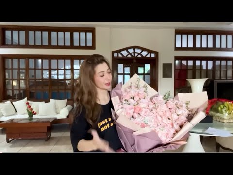 UNBOXING GIFTS (na may triple prank) thumbnail