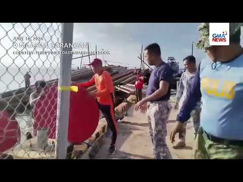 PCG, tumulong sa pamimigay ng ayuda sa nasalanta ng magnitude 7.8 na lindol sa Sarangani | GMA News thumbnail