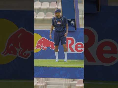 I REACT TO MY SHOOT WITH @N@NeymarJrwith @red@redbull thumbnail