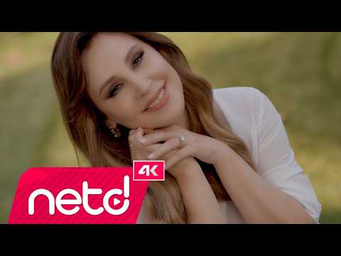 Funda Arar - Bana Bir Gülümseme Ismarla thumbnail