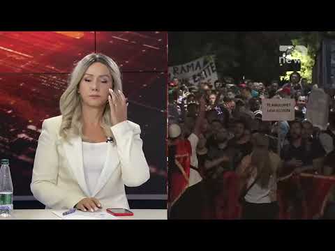 Nesër më shumë… / Protestuesit bëjnë thirrje të forta në bulevard thumbnail
