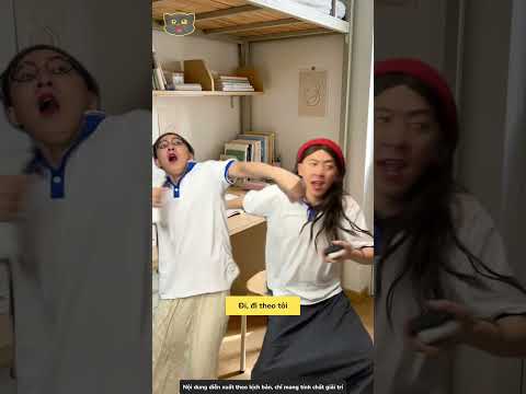 Đang uống cà phê thì có cụ bà tặng sạc dự phòng thumbnail
